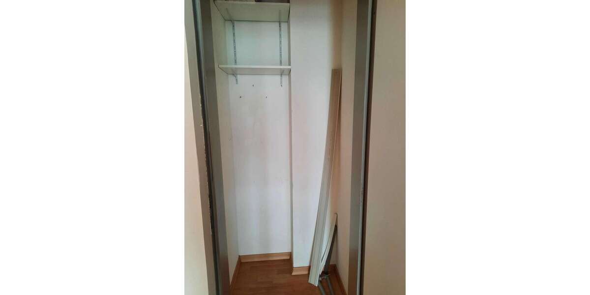 untere Abstellkammer 