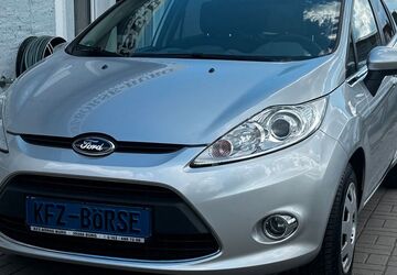Ford Fiesta 83.000 km 5.900 &euro; Burg 39288