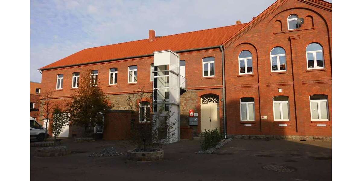 Etagenwohnung Magdeburg Neue Neustadt - 3 Zimmer, 101 m&sup2;, 606&euro; | Angebot:25798328