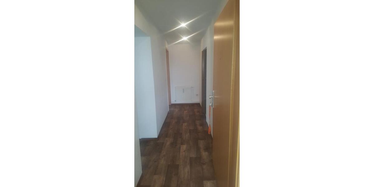 Etagenwohnung Sülzetal - 3 Zimmer, 67 m&sup2;, 300&euro; | Angebot:26416337