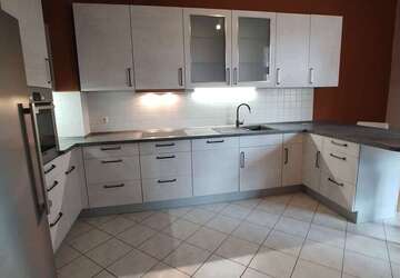 Wohnung Magdeburg Stadtfeld Ost - 3 Zimmer, 94 m&sup2;, 700&euro; | Angebot:27317227