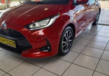 Toyota Yaris 17.800 km 19.990 &euro; Burg 39288