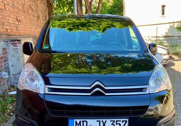 Citroen Berlingo 81.200 km 12.500 &euro; Magdeburg 39112
