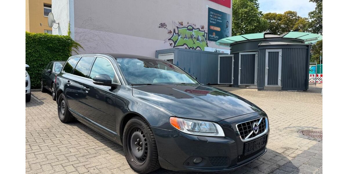 Volvo V70 190.000 km 6.490 &euro; Magdeburg 39112