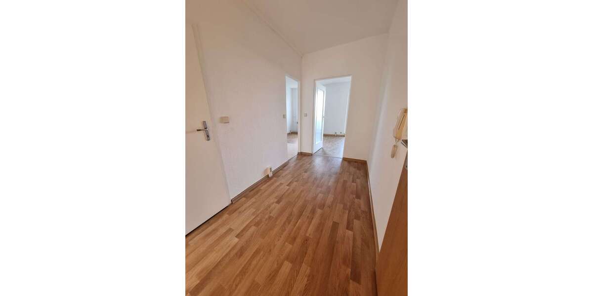 Etagenwohnung Schönebeck - 3 Zimmer, 57 m&sup2;, 318&euro; | Angebot:26918664