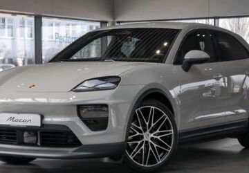 Porsche Macan 9.900 km 82.590 &euro; Magdeburg 39116
