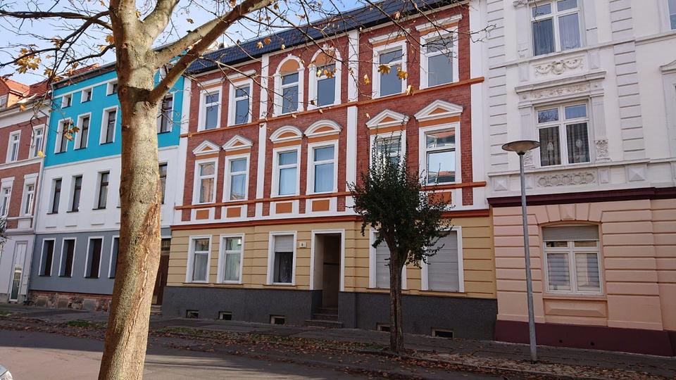 Etagenwohnung Schönebeck (Elbe) - 3 Zimmer, 79 m&sup2;, 469&euro; | Angebot:23688757