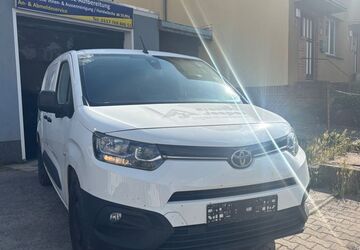 Toyota Proace (Verso) 175.061 km 7.299 &euro; Magdeburg 39118