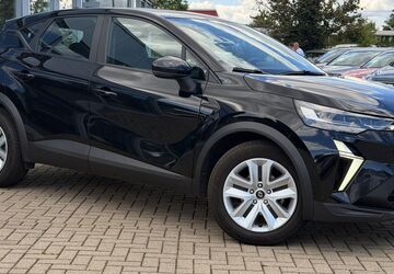 Renault Captur 26.083 km 17.450 &euro; Magdeburg 39120