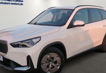 BMW iX1 4.042 km 40.900 &euro; Magdeburg 39108
