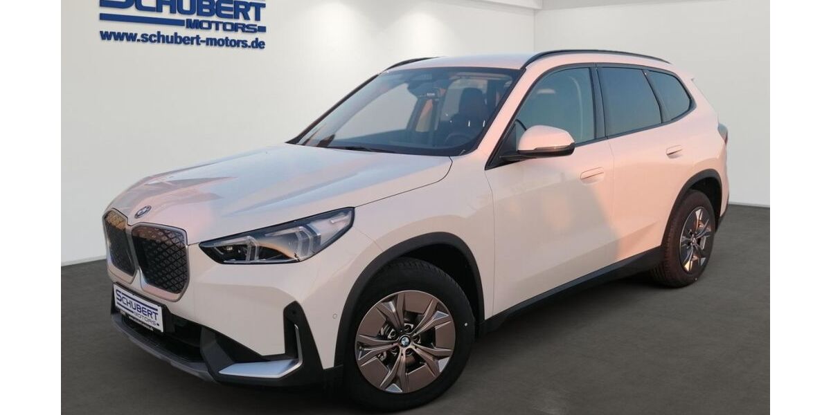 BMW iX1 4.042 km 40.900 &euro; Magdeburg 39108