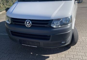 VW T5 Transporter 254.000 km 8.300 &euro; Barleben 39179