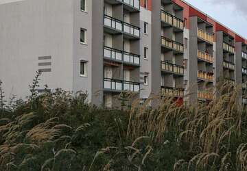 Wohnung Calbe - 4 Zimmer, 81 m&sup2;, 430&euro; | Angebot:26082957