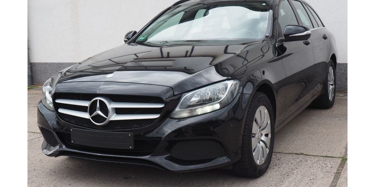Mercedes-Benz C 220 258.250 km 9.790 &euro; Magdeburg 39128