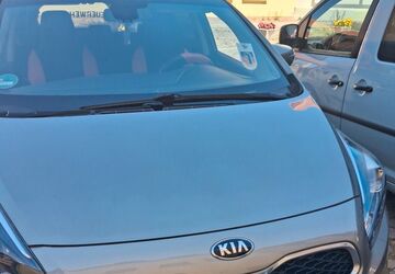Kia Carens 13.400 km 10.500 &euro; Wolmirstedt 39326